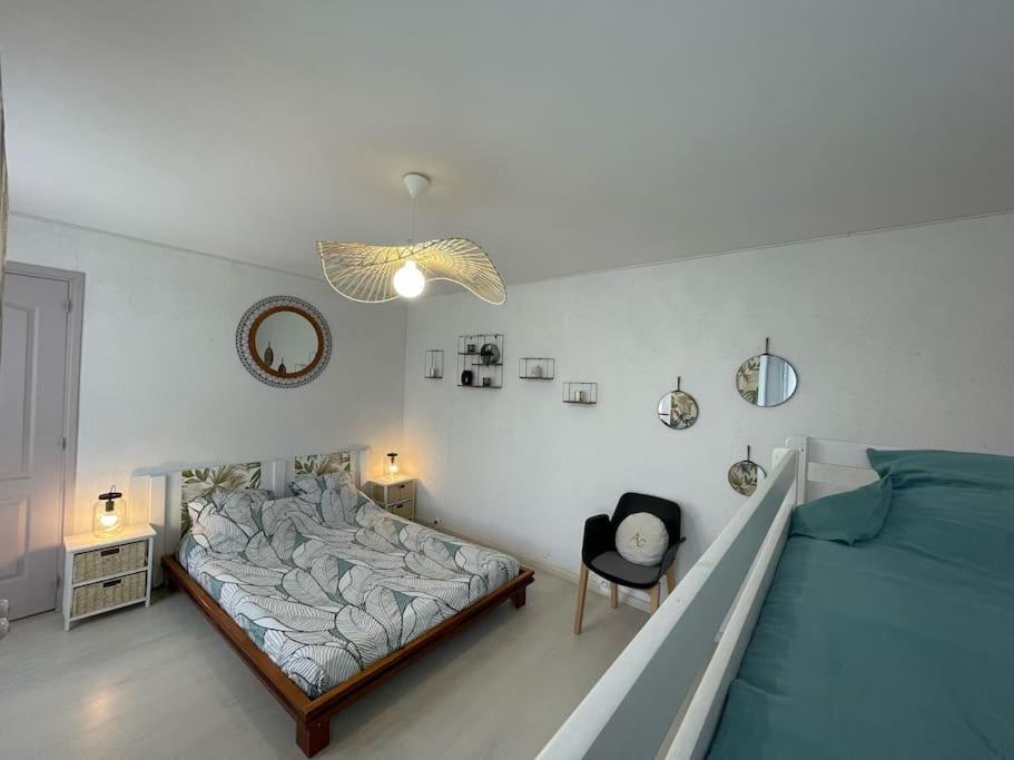 Appartement Chaleureux Au Calme Proche Du Chateau Mauleon Exterior foto